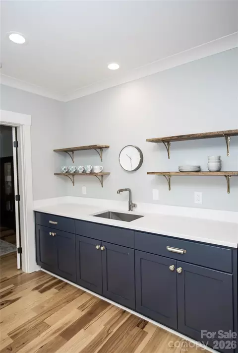 Kitchen - 624 James Alexander Way, Davidson, NC 28036 photo 4 of 4