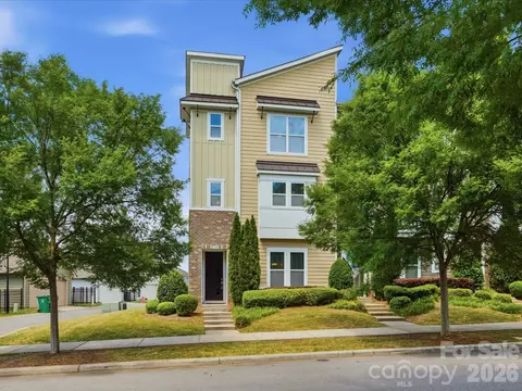 1740 Pat Garrett St, Charlotte, NC 28206