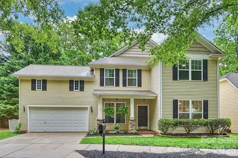 12753 Cross Dale Dr, Huntersville, NC 28078