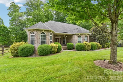 12200 Bronx Dr, Huntersville, NC 28078