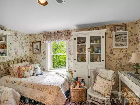 Bedroom - 57 Tate Ln, Tryon, NC 28782 photo 5 of 8