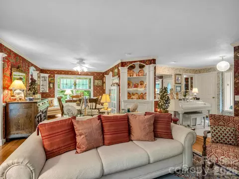 Living - 57 Tate Ln, Tryon, NC 28782 photo 4 of 5