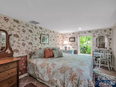 Bedroom - 57 Tate Ln, Tryon, NC 28782 photo 7 of 8