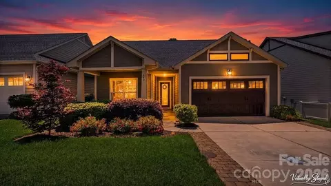 442 Granite Lake Ct, Denver, NC 28037