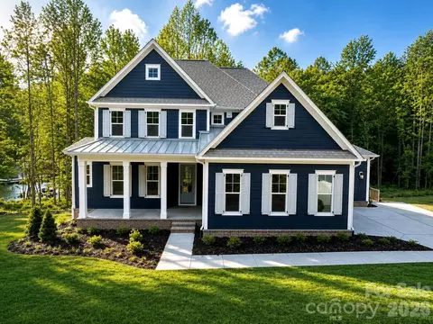 931 Cornelius Rd, Mooresville, NC 28117