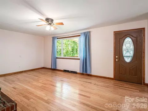 Living - 146 Fairmont Rd, Candler, NC 28715 photo 4 of 7