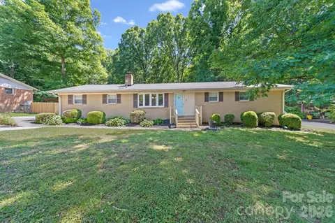 217 Robinson Ave, Matthews, NC 28104