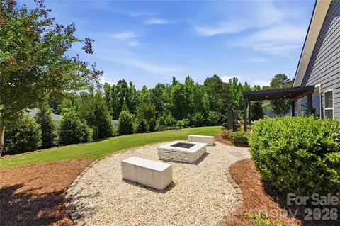 Exterior - 1146 Ellington Downs Way, Monroe, NC 28110 photo 2 of 5
