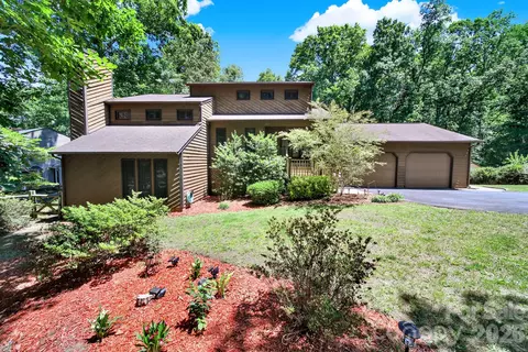 11510 Gelding Dr, Charlotte, NC 28215