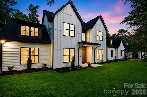 460 Riddle Mill Rd, Clover, SC 29710