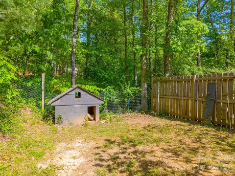 Exterior - 110 Wyoming Dr, Sylva, NC 28779 photo 6 of 6