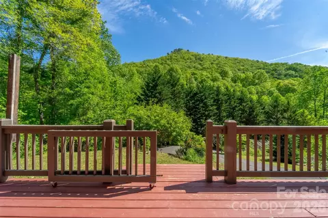 Exterior - 110 Wyoming Dr, Sylva, NC 28779 photo 3 of 6