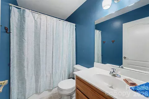 Bath - 110 Wyoming Dr, Sylva, NC 28779 photo 1 of 3