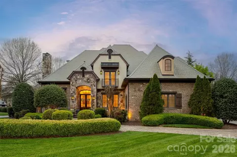 8304 Marcliffe Ct, Waxhaw, NC 28173
