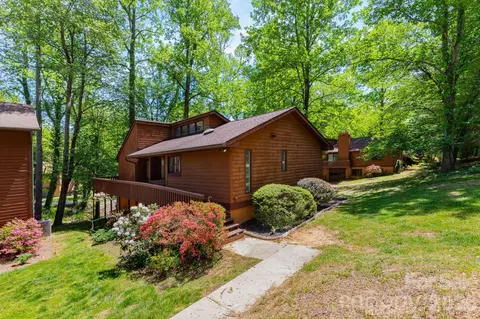 5 Wildwood Cir, Fletcher, NC 28732
