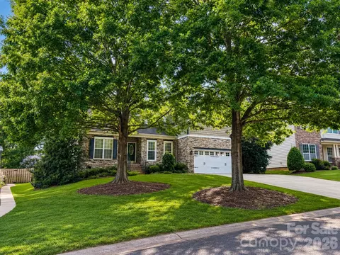 4017 W Sandy Trl, Fort Mill, SC 29707