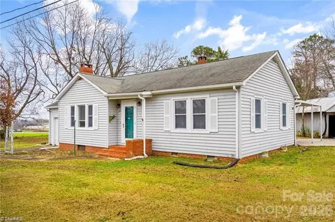 165 Lakeview Church Rd, Linwood, NC 27299
