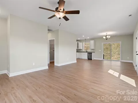 Living - 373 Barefoot Rdg, Clyde, NC 28721 photo 4 of 6