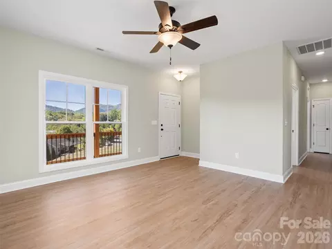 Living - 373 Barefoot Rdg, Clyde, NC 28721 photo 1 of 6