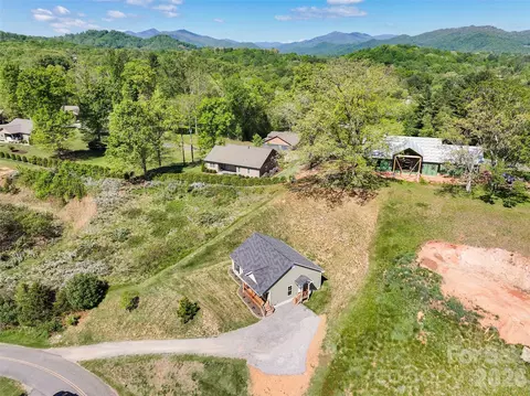 View/Area - 373 Barefoot Rdg, Clyde, NC 28721 photo 5 of 5