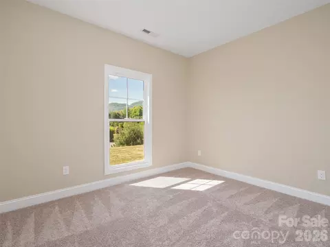Bedroom - 373 Barefoot Rdg, Clyde, NC 28721 photo 3 of 6