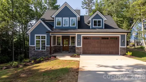 3821 54th Ne Ave NE, Hickory, NC 28601
