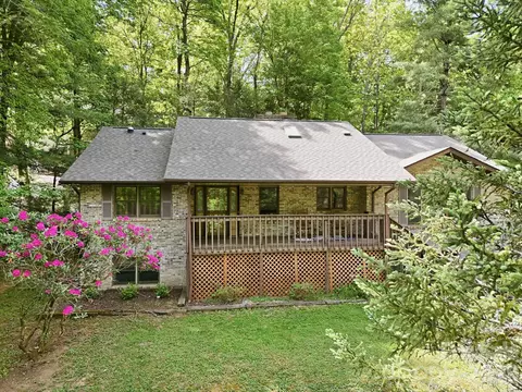 1 Mountain Heritage Pl, Candler, NC 28715
