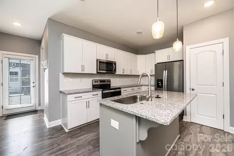 Kitchen - 1809 Edgewater Nw Dr NW, Conover, NC 28613 photo 1 of 2