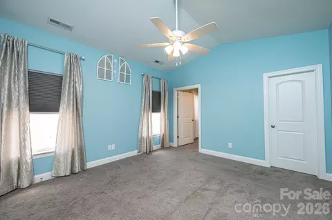 Bedroom - 1809 Edgewater Nw Dr NW, Conover, NC 28613 photo 2 of 8