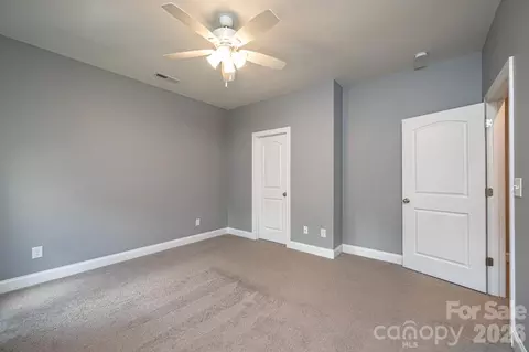 Bedroom - 1809 Edgewater Nw Dr NW, Conover, NC 28613 photo 6 of 8