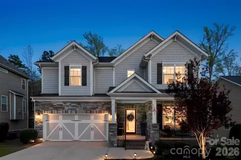 9527 Spurwig Ct, Charlotte, NC 28278