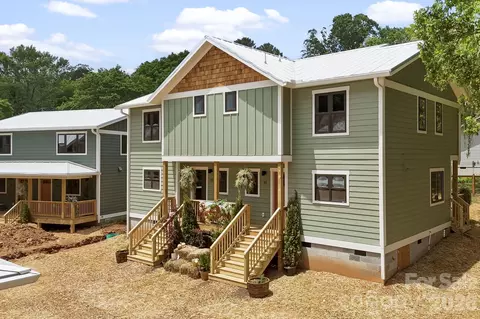 11 Fireside Dr, Asheville, NC 28804