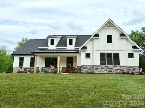 1340 Graham Woods Dr, Mount Ulla, NC 28125