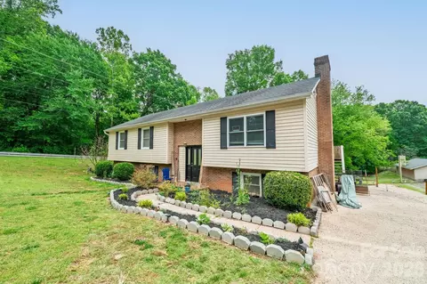 501 Old Farm Rd, Statesville, NC 28625