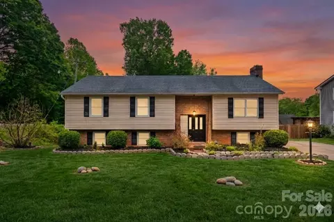 501 Old Farm Rd, Statesville, NC 28625