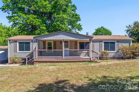 5760 Turner Dr, Kannapolis, NC 28081