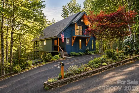 331 Quail Ridge Rd, Lake Lure, NC 28746