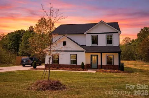 6221 King Wilkinson Rd, Denver, NC 28037