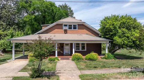207 W Main St, Maiden, NC 28650