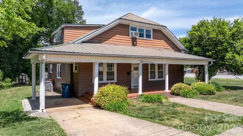 207 W Main St, Maiden, NC 28650