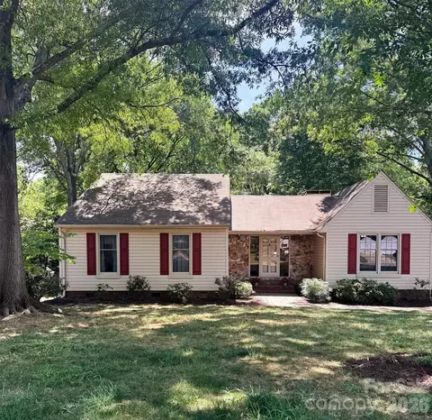 6111 Patrick Pl, Charlotte, NC 28210
