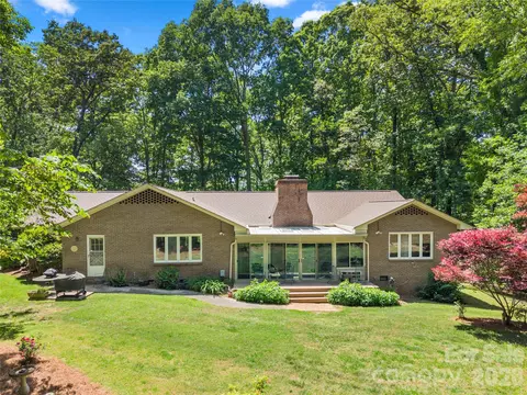 3426 Driftwood Dr, Gastonia, NC 28056