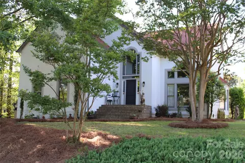 11043 Seven Coves Dr, Tega Cay, SC 29708