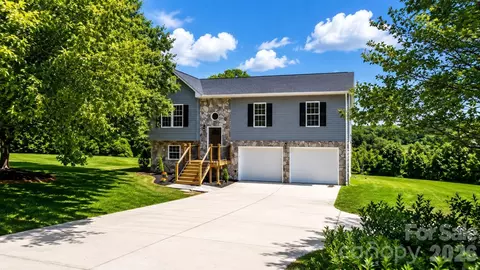 4362 Calico Rd, Lenoir, NC 28645