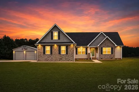 879 Doggett Rd, Forest City, NC 28043
