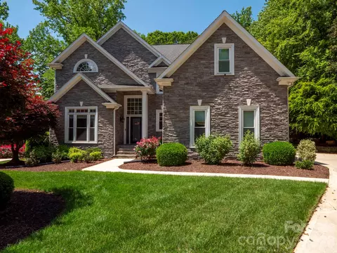 5219 Cadbury Ct, Charlotte, NC 28277