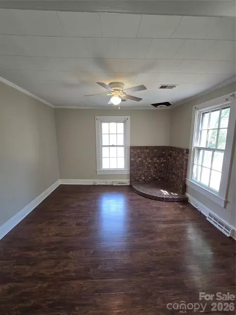 Living - 184 Cabarrus E Ave E, Concord, NC 28025 photo 5 of 6