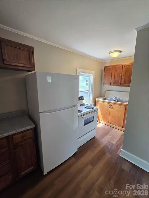 Kitchen - 184 Cabarrus E Ave E, Concord, NC 28025 photo 5 of 5