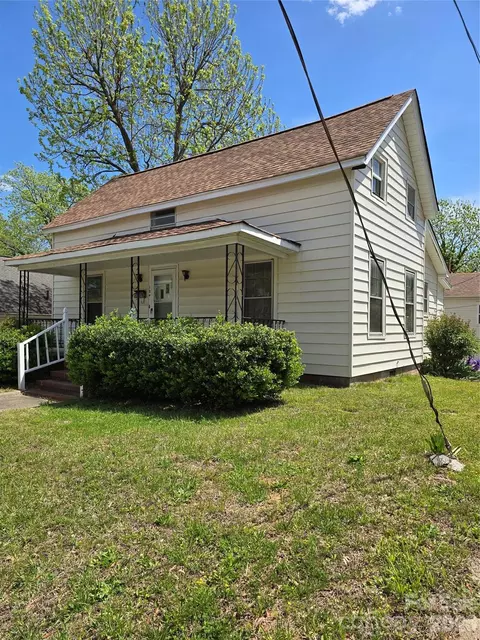184 Cabarrus E Ave E, Concord, NC 28025