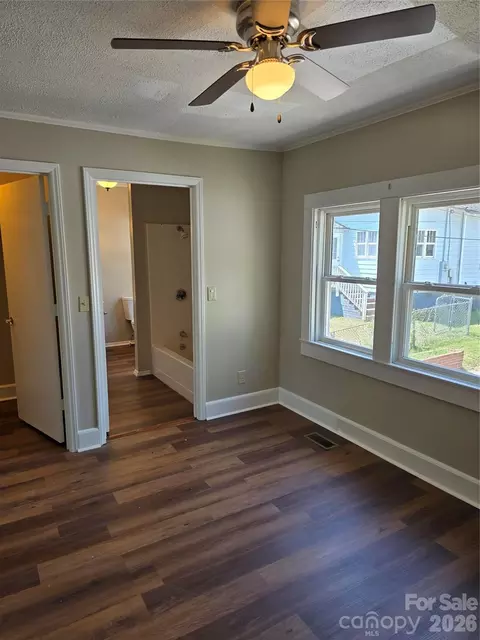 Bedroom - 184 Cabarrus E Ave E, Concord, NC 28025 photo 9 of 10